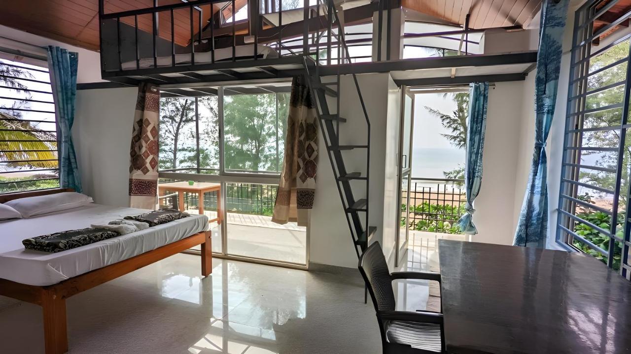 Surya Cafe And Stay Sea View Гокарна Екстериор снимка